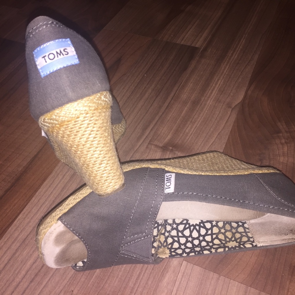 TOMS Calypso canvas peep toe wedge shoes